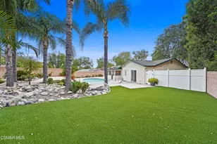 2340 Calle Malvon, Thousand Oaks, CA 91360 - Photo 17