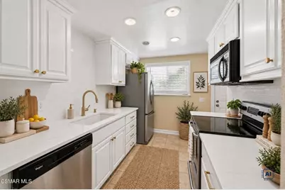 6482 Cavalleri Road, Malibu, CA 90265 - Photo 9