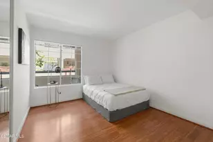 5530 Owensmouth Ave, Woodland Hills, CA 91367 - Photo 19