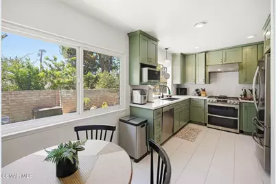 3489 Birdsong Avenue, Thousand Oaks, CA 91360 - Photo 3