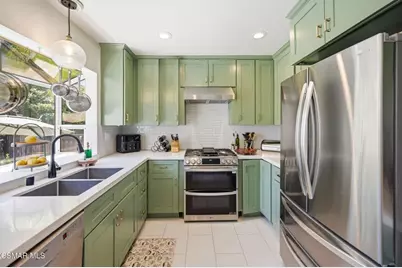 3489 Birdsong Avenue, Thousand Oaks, CA 91360 - Photo 11
