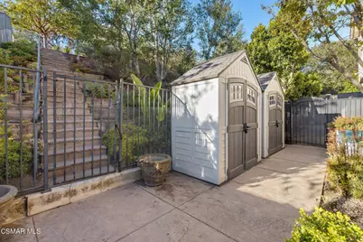 307 Briar Bluff Circle, Thousand Oaks, CA 91360 - Photo 43