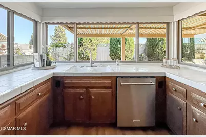 2188 E Fernview Street, Simi Valley, CA 93065 - Photo 13