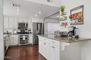 30326 Eaglebrook Dr, Agoura Hills, CA 91301 - Photo 17