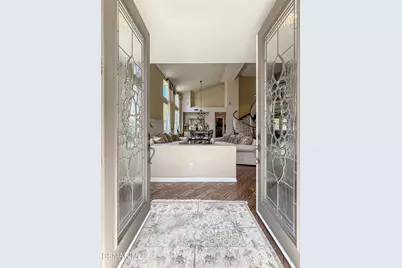 3199 Eaglewood Avenue, Thousand Oaks, CA 91362 - Photo 5