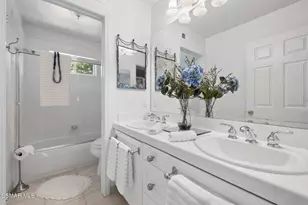 24587 Lola Ln, Newhall, CA 91321 - Photo 25