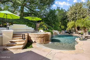 24587 Lola Ln, Newhall, CA 91321 - Photo 9