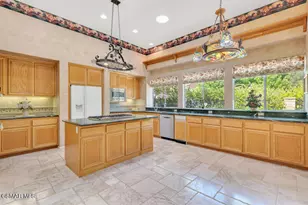 1688 Crystal View Cir, Newbury Park, CA 91320 - Photo 23