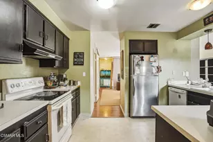 28638 Conejo View Dr, Agoura Hills, CA 91301 - Photo 7
