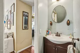 28638 Conejo View Dr, Agoura Hills, CA 91301 - Photo 15