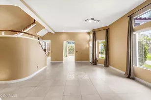 600 Kingswood Ln, Simi Valley, CA 93065 - Photo 9