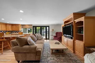 2037 Glenbrook Ave, Camarillo, CA 93010 - Photo 19