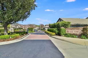 2037 Freesia Ave, Simi Valley, CA 93063 - Photo 25