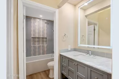 5530 Spanish Oak Lane #F, Oak Park, CA 91377 - Photo 5