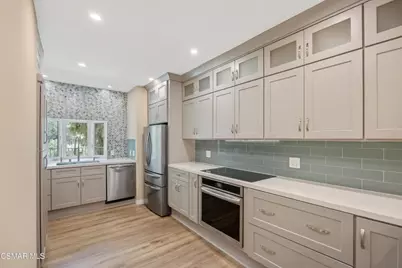 5530 Spanish Oak Lane #F, Oak Park, CA 91377 - Photo 3