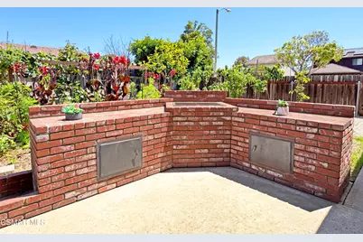2401 El Portal Way, Oxnard, CA 93035 - Photo 37