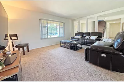 2401 El Portal Way, Oxnard, CA 93035 - Photo 5