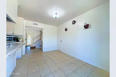 2401 El Portal Way, Oxnard, CA 93035 - Photo 11