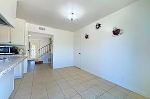2401 El Portal Way, Oxnard, CA 93035 - Photo 11
