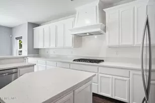 12407 Trackside Dr, Bakersfield, CA 93312 - Photo 11