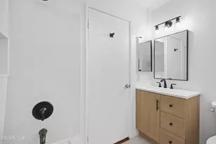 2304 Archwood Ln, Simi Valley, CA 93063 - Photo 13