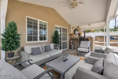 989 N Planetree Avenue, Simi Valley, CA 93065 - Photo 21