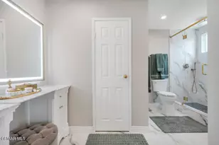 989 N Planetree Ave, Simi Valley, CA 93065 - Photo 9