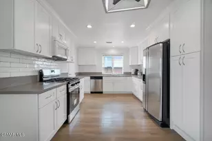 989 N Planetree Ave, Simi Valley, CA 93065 - Photo 7