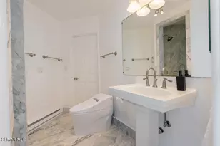 43300 E Pacific Coast Hwy, Malibu, CA 90265 - Photo 17
