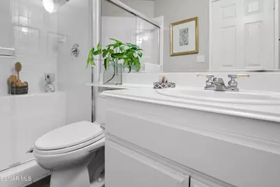 4762 Rhapsody Drive, Oak Park, CA 91377 - Photo 19