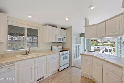 1 Christina Avenue, Camarillo, CA 93012 - Photo 23