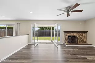 2066 Dwight Ave, Camarillo, CA 93010 - Photo 17