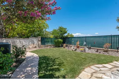674 Azure Hills Drive, Simi Valley, CA 93065 - Photo 37