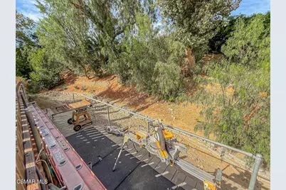 687 Stonebrook Street, Simi Valley, CA 93065 - Photo 91
