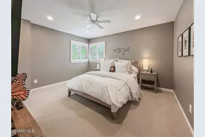 687 Stonebrook Street, Simi Valley, CA 93065 - Photo 37