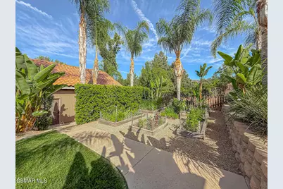 687 Stonebrook Street, Simi Valley, CA 93065 - Photo 77