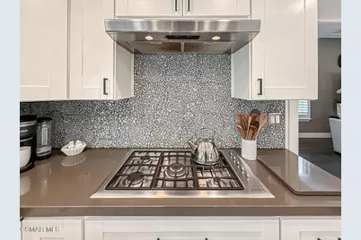 687 Stonebrook Street, Simi Valley, CA 93065 - Photo 21