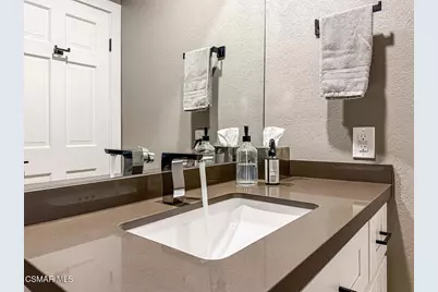 687 Stonebrook Street, Simi Valley, CA 93065 - Photo 29