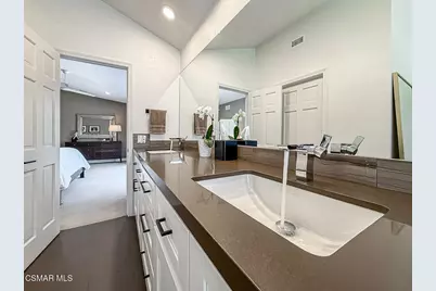 687 Stonebrook Street, Simi Valley, CA 93065 - Photo 41
