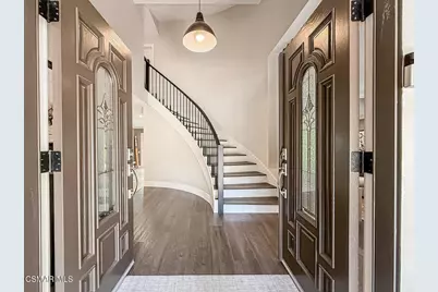 687 Stonebrook Street, Simi Valley, CA 93065 - Photo 9