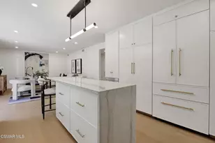 22460 Cairnloch St, Calabasas, CA 91302 - Photo 9