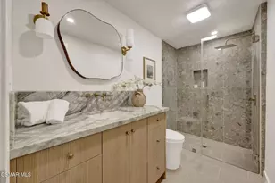 22460 Cairnloch St, Calabasas, CA 91302 - Photo 15
