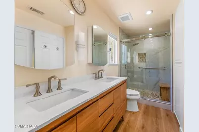 219 Meadow Mist Court, Simi Valley, CA 93065 - Photo 37