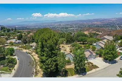 219 Meadow Mist Court, Simi Valley, CA 93065 - Photo 17