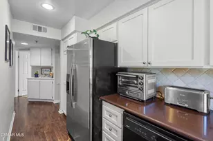 631 Oak Run Trail, Oak Park, CA 91377 - Photo 5