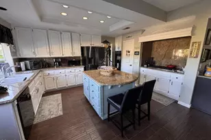 3182 Toulouse Cir, Thousand Oaks, CA 91362 - Photo 3