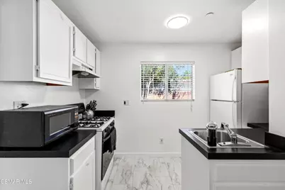 1484 N Rose Street, Burbank, CA 91505 - Photo 29