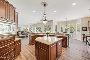 11275 Watson Dr, Moorpark, CA 93021 - Photo 19
