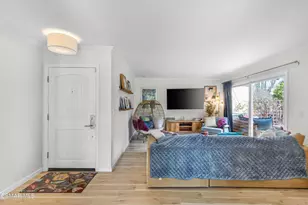 4021 Yankee Dr, Agoura Hills, CA 91301 - Photo 13