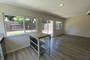 161 Green Glade Ct, Camarillo, CA 93010 - Photo 13